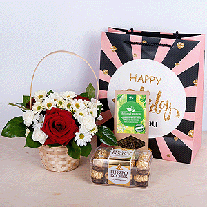 Gift set "Flower basket, sweets and tea" with delivery Magnitogorsk