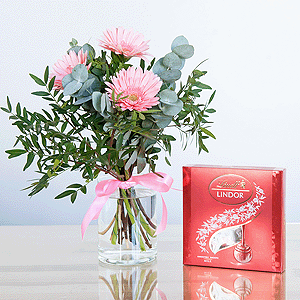 Gift set "Gerberas and chocolate sweets" with delivery Magnitogorsk