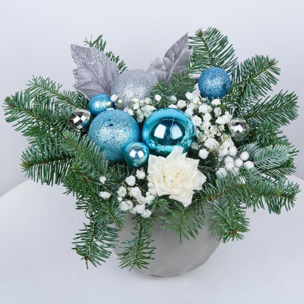 Гвоздика белая, кремовая - 2, Гипсофила - 2, Кашпо керамическое, Оазис, Ель нобилис, Набор новогоднего декора