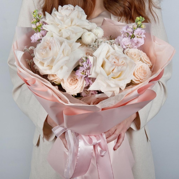 Peony style roses - 7, Peony sprayrose - 3, Matthiola Lilac - 3, Newton White Spray Chrysanthemum - 2, Limonium (1 pc.), Wrapping Paper