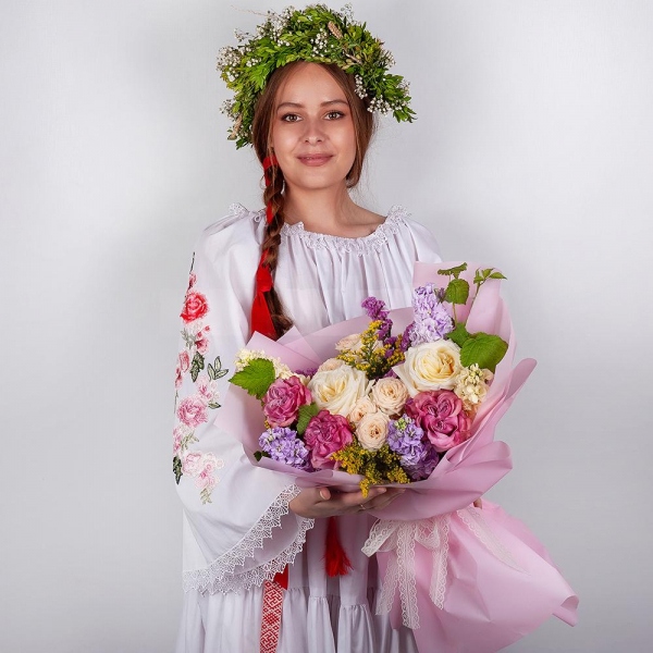White rose 50 cm Ecuador - 5, Pink rose Country Blues 50 cm - 3, Spray rose: white, cream, light pink 50 cm - 4, Matthiola Lilac - 3, White Matthiola - 2, Pink Statice, Solidago (1 pc.),  Raspberry branch, Wrapping Paper