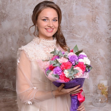 Гвоздики - 21, Эвкалипт цинерия, Современная упаковка, Лента