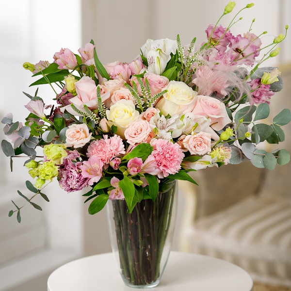 Bright pink spray rose mix, 50 cm - 7, Alstromeria white, soft pink - 8, Pink carnation - 3, Pink Lisianthus (Eustoma) - 8, White rose 50 cm - 5, Pink rose 50 cm - 7, Lilac carnation - 2, Veronica spray, Dried flowers in assortment, Wrapping Paper, Eucalyptus Cinerea