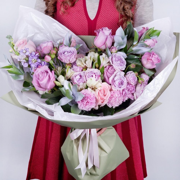 Pink rose 50 cm - 10, Spray peony rose Lavander, 50 cm - 4, Alstromeria white, soft pink - 3, Matthiola Lilac - 1, Pink carnation - 5, Ruscus, Wrapping Paper