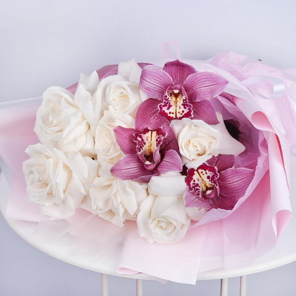 Pink Cymbidium Orchid Bud - 4, White rose 50 cm Ecuador - 9, Flask for orchids, Wrapping Paper