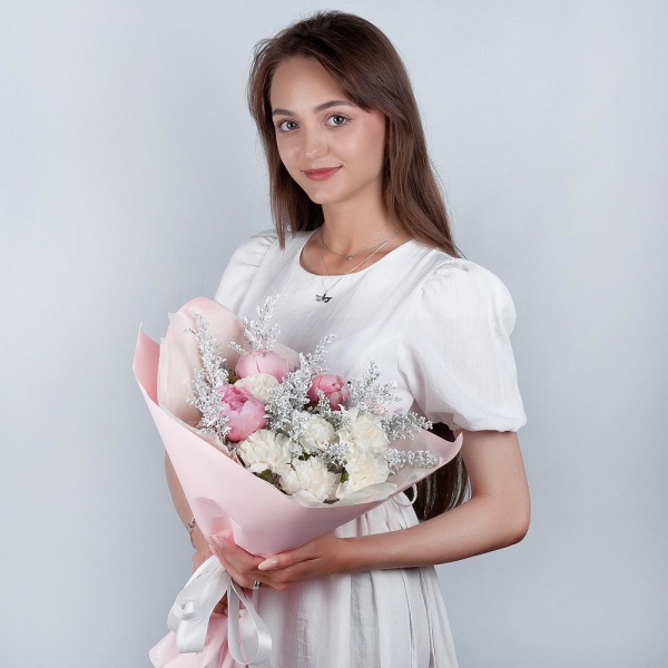 Peony pink - 4, Carnation white, cream - 8, Solidago (1 pc.), Wrapping Paper