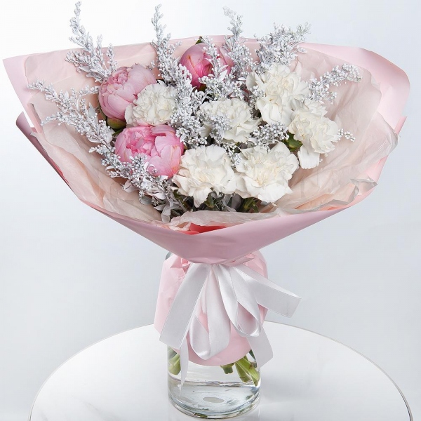 Peony pink - 4, Carnation white, cream - 8, Solidago (1 pc.), Wrapping Paper