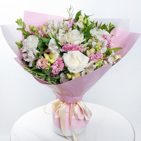 White rose 50 cm - 9, Alstromeria white, soft pink - 9, Pink Lisianthus (Eustoma) - 5, Pistachio, Wrapping Paper