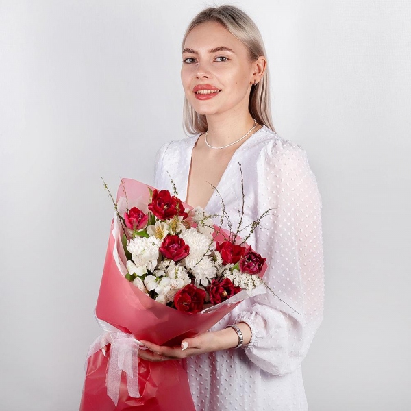 Baltica White Spray Chrysanthemum - 1, Alstromeria white, soft pink - 4, Red tulip - 11, White statice, Artificial branch, Wrapping Paper